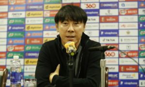 hlv-shin-tu-tin-indonesia-dang-da-te-nhung-duoi-ban-tay-nhao-nan-cua-toi-t
