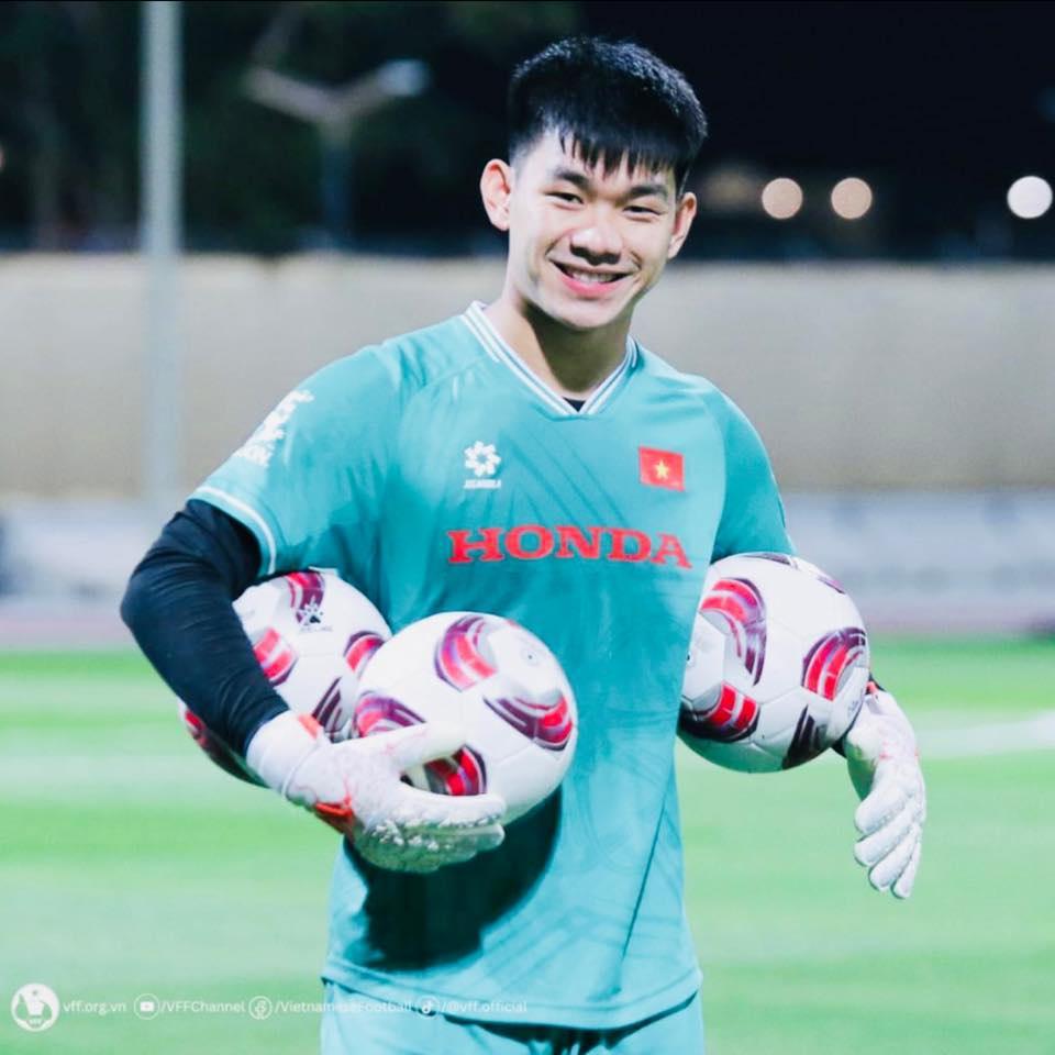 Văn Việt sẽ phải nỗ lực để cạnh tranh vị trí gác đền của ĐT Việt Nam trong năm 2026.